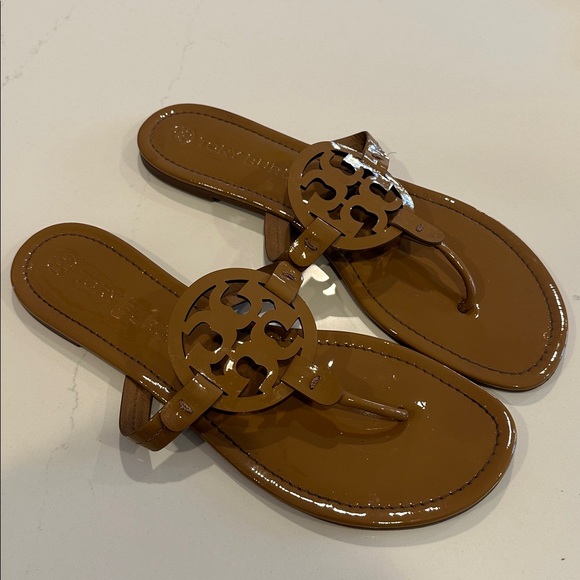 Tory Burch Miller Sandals Patent Tan Size 12 Sand - Picture 2 of 9